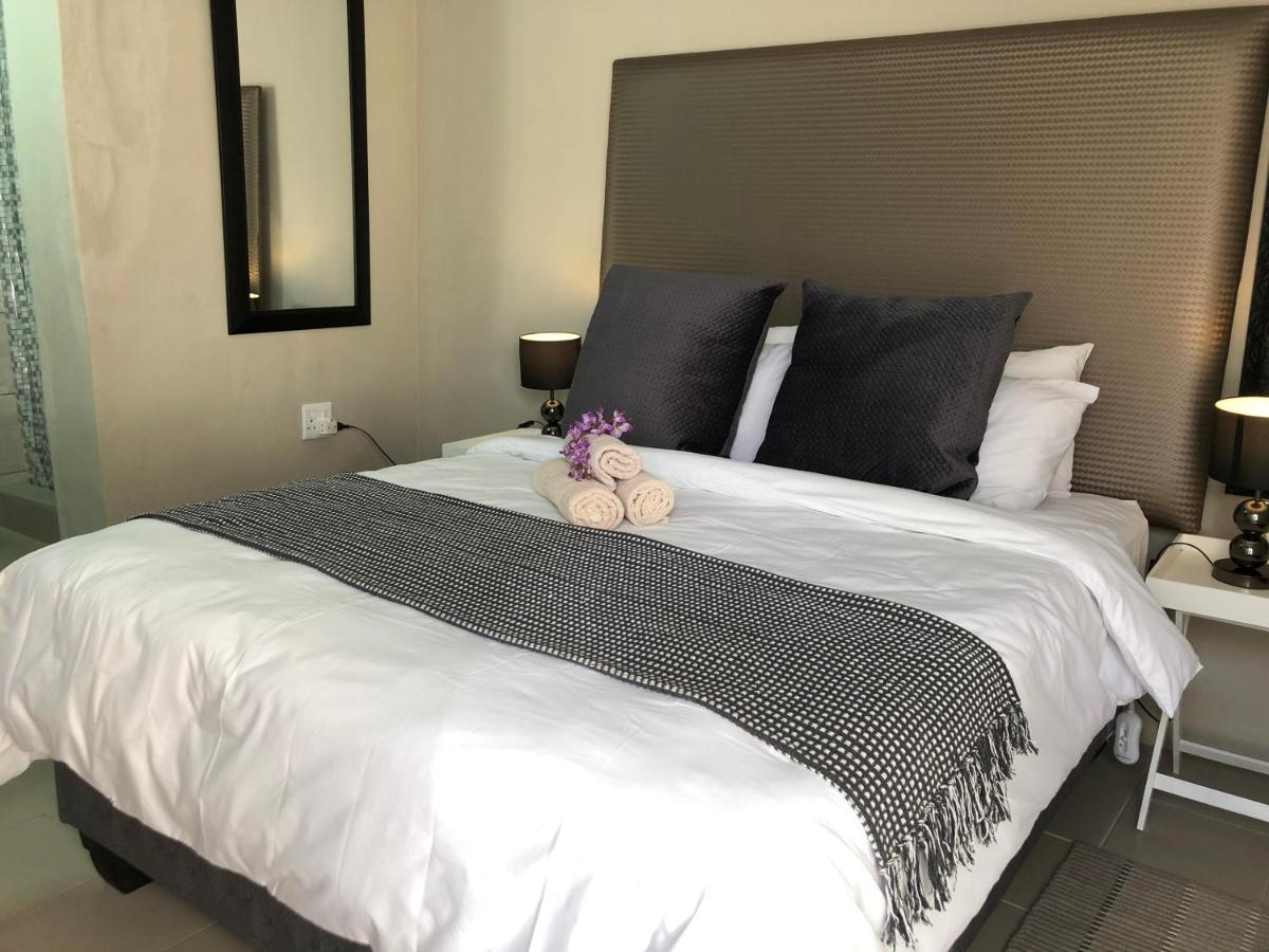 קרונסטד The Lavender Guesthouse מראה חיצוני תמונה