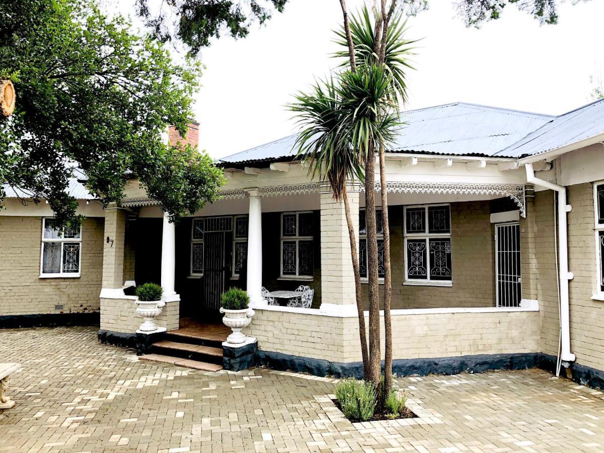קרונסטד The Lavender Guesthouse מראה חיצוני תמונה